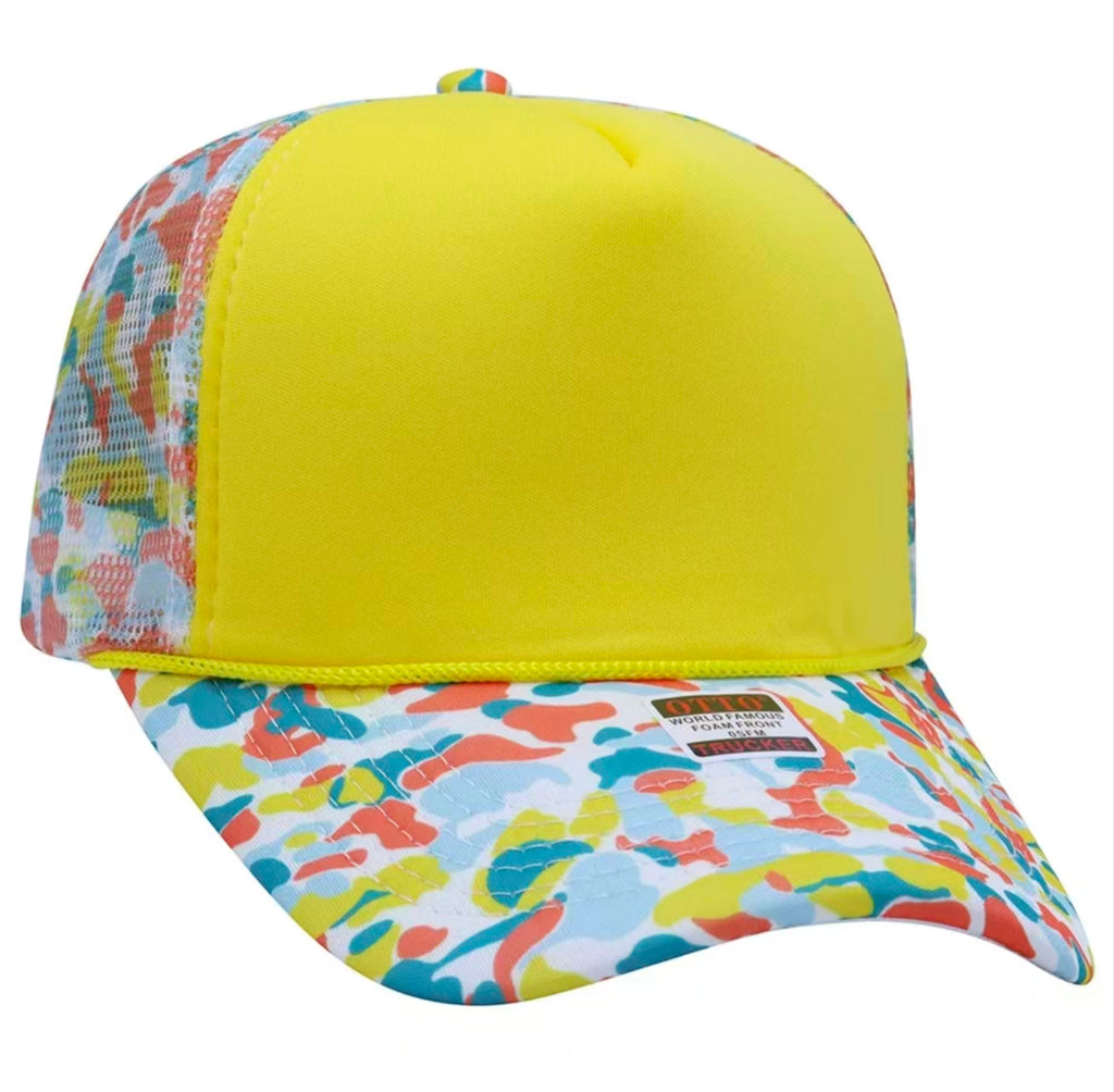 Camouflage brimmed mesh cap