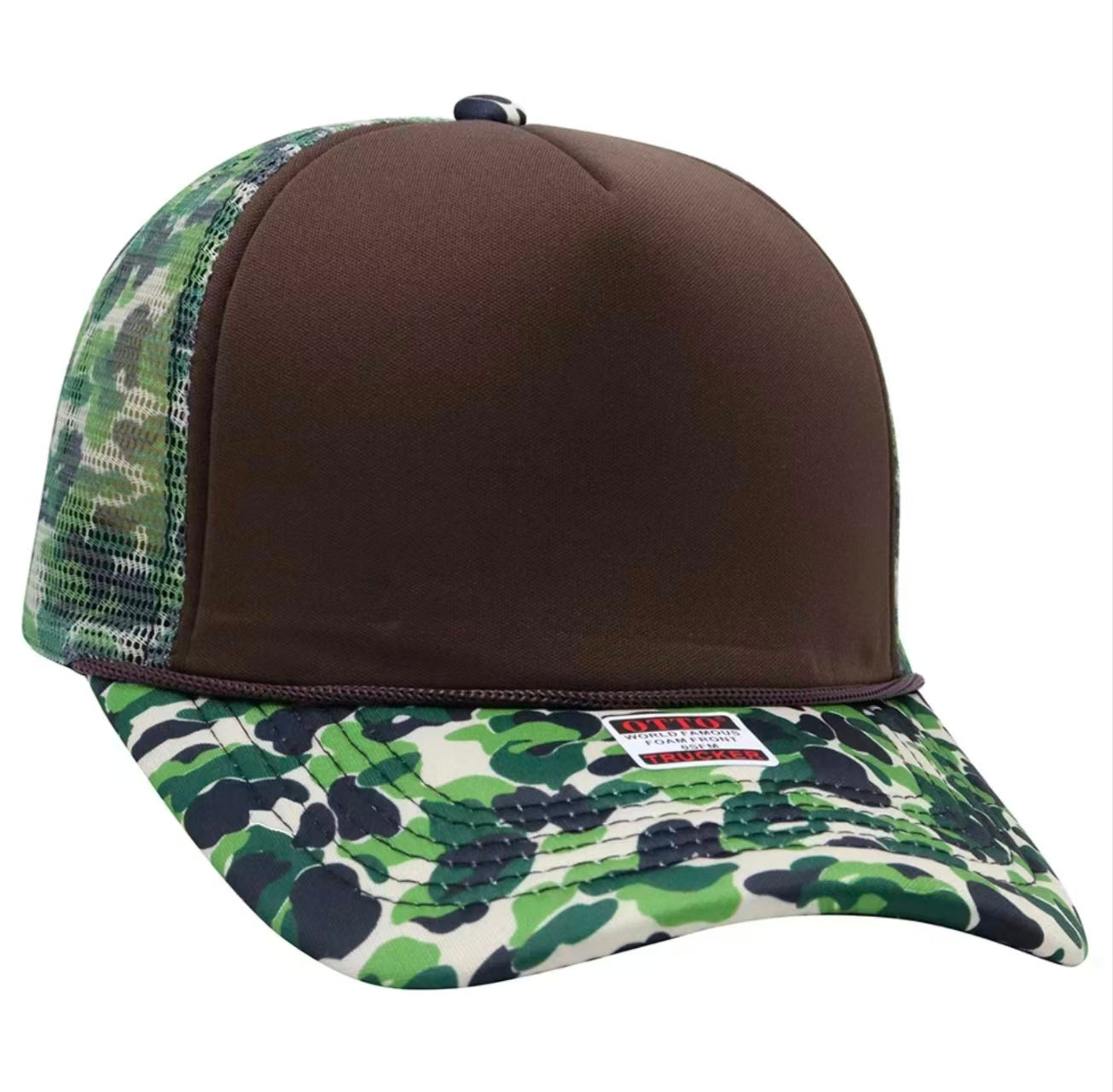 Camouflage brimmed mesh cap