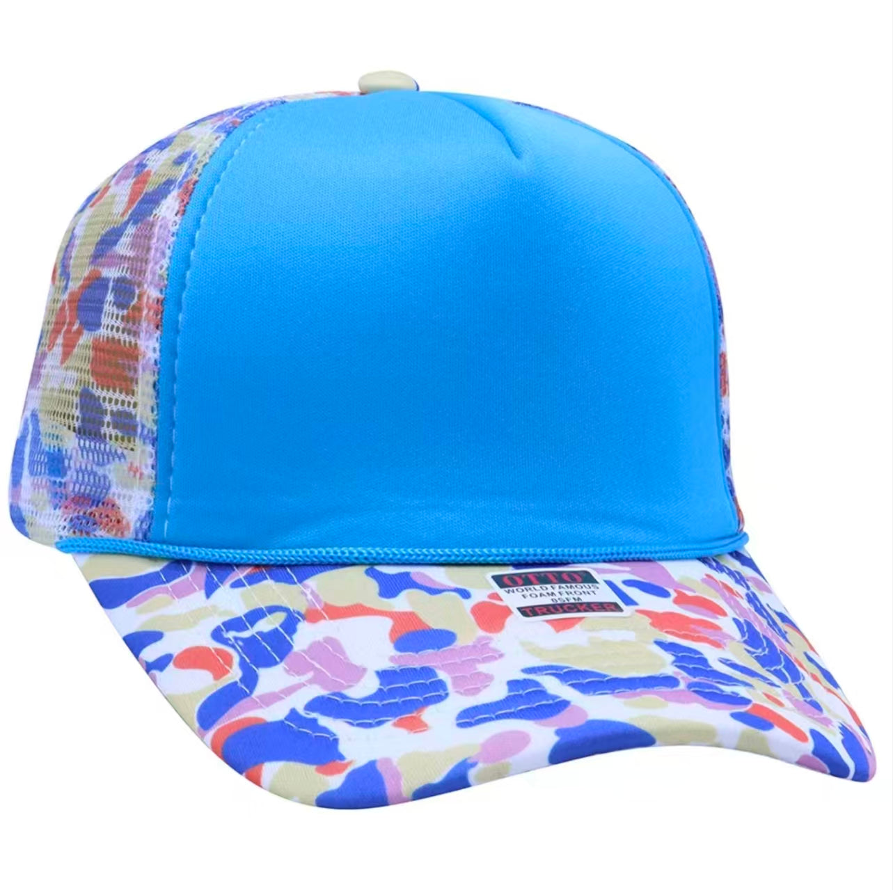 Camouflage brimmed mesh cap